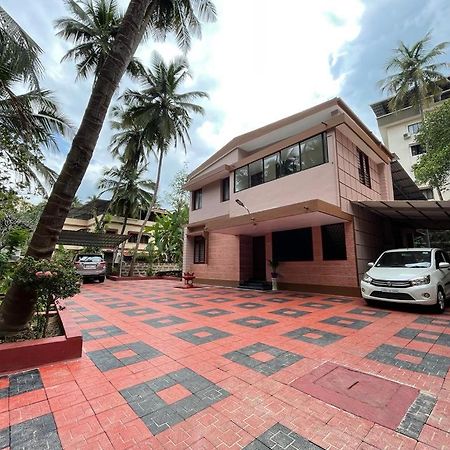 Holiday Home #Vibrant#Hear Of The City #Family Only Mangalore Exterior photo