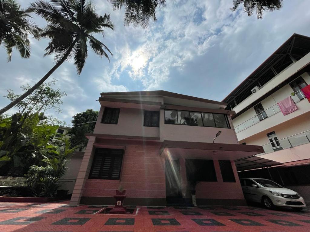 Holiday Home #Vibrant#Hear Of The City #Family Only Mangalore Exterior photo